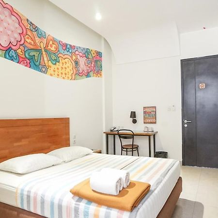 Istanaku Guesthouse 2 Манадо Екстер'єр фото